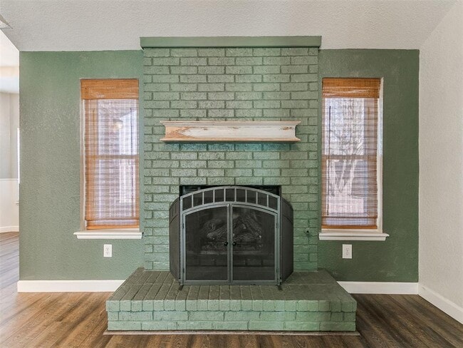 Building Photo - 617 Golden Eagle Dr