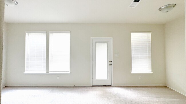 Building Photo - 3123 Yukon Trace Dr