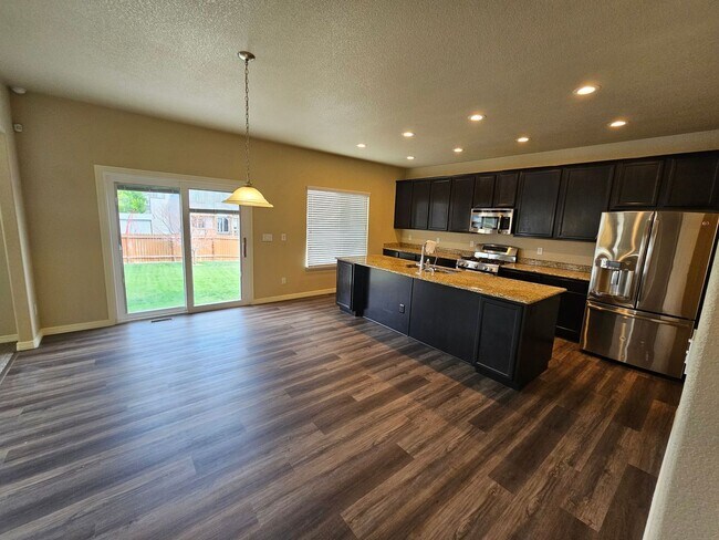 Building Photo - 6471 Stingray Ln