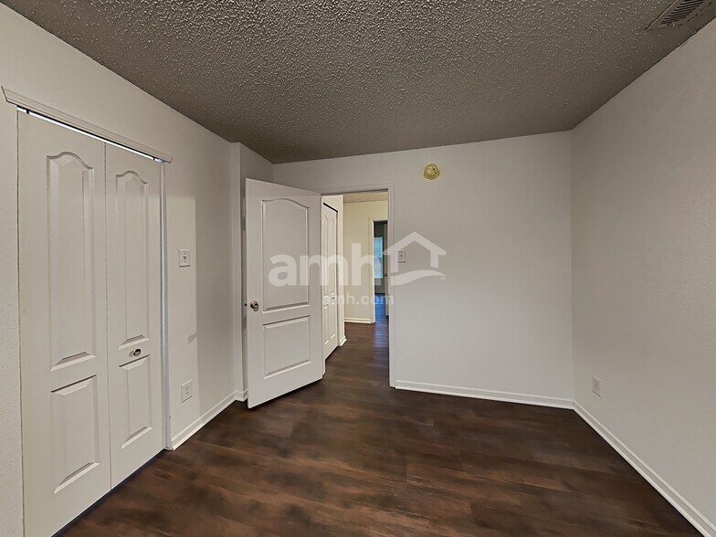 Building Photo - 9688 W Constellation Dr