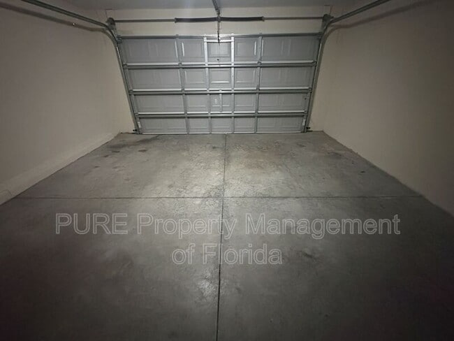 Building Photo - 12794 SW 31st Avenue Rd