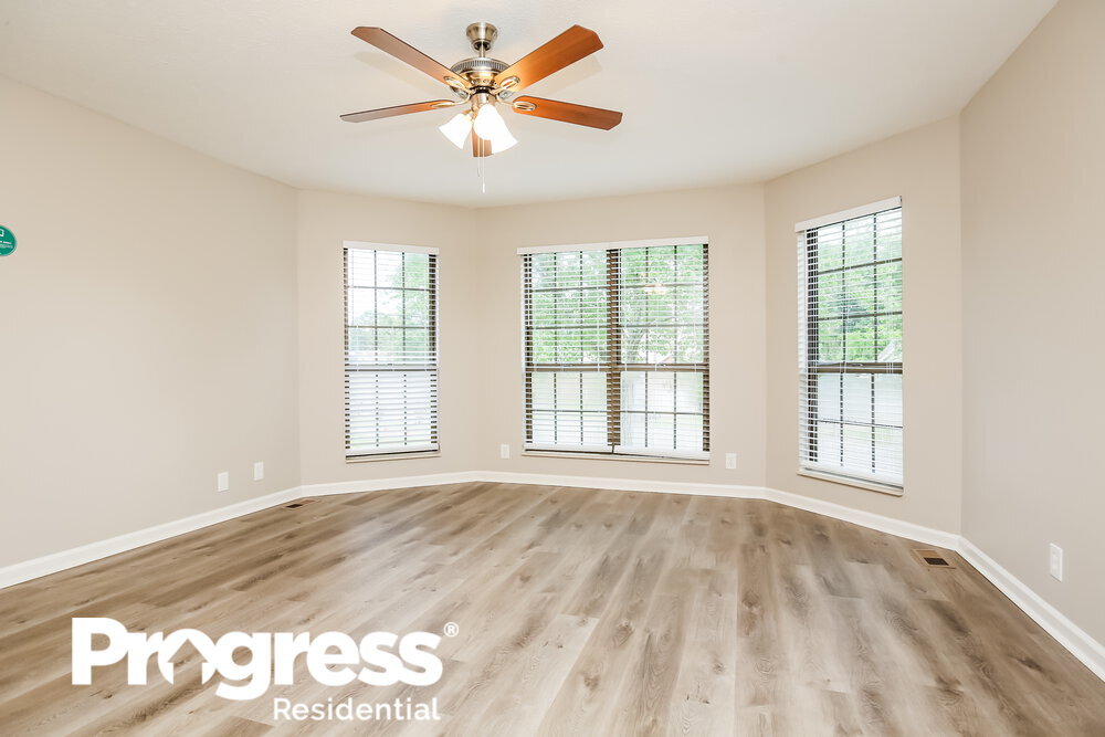 Building Photo - 1316 Ravenna Ct S