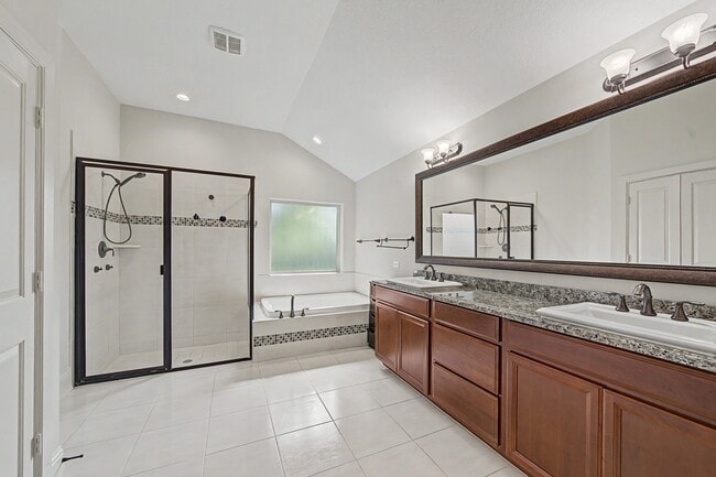 Building Photo - 31032 Sunfall Trail Ln