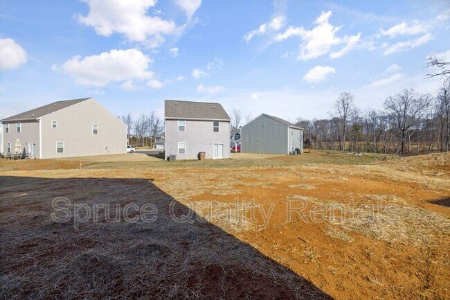 Building Photo - 2108 Briar Run Dr