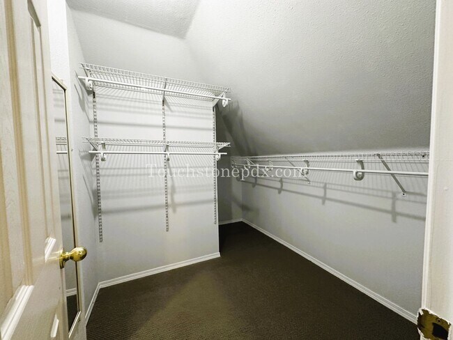 Building Photo - 2025-KUPONO