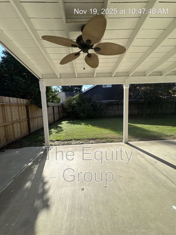 Building Photo - 4909 W Leighson Ave