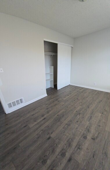 Building Photo - 17163 E Tufts Ave