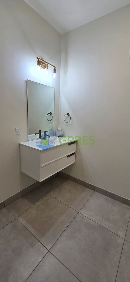 Building Photo - 3725 Butler St