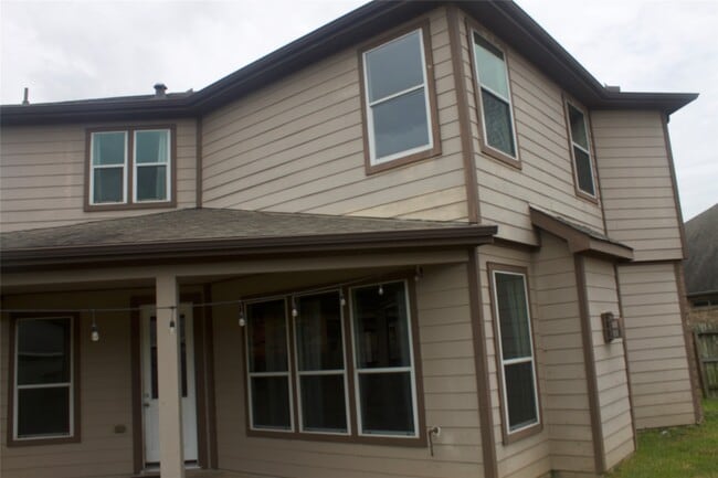 Building Photo - 26350 Riley Glen Dr