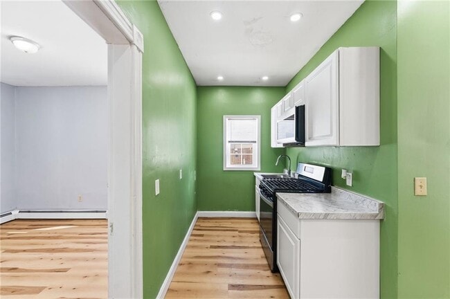 Building Photo - 18 Geneva St