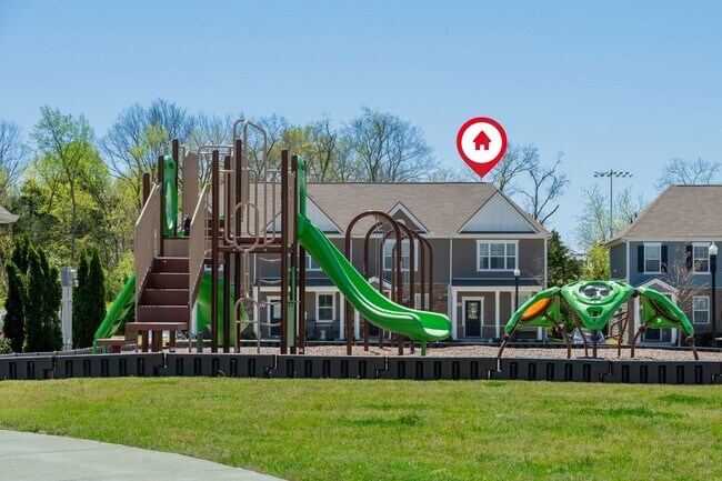 Building Photo - Bright 3-Bed End-Unit Townhome in Cedar Station with Modern Finishes & Private Outdoor Spaces