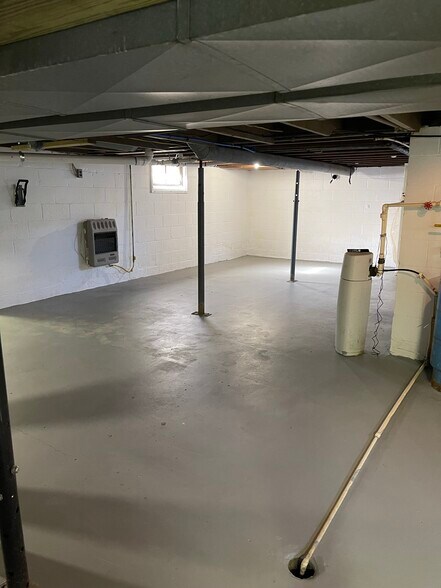 Basement - 3956 Hollow Rd