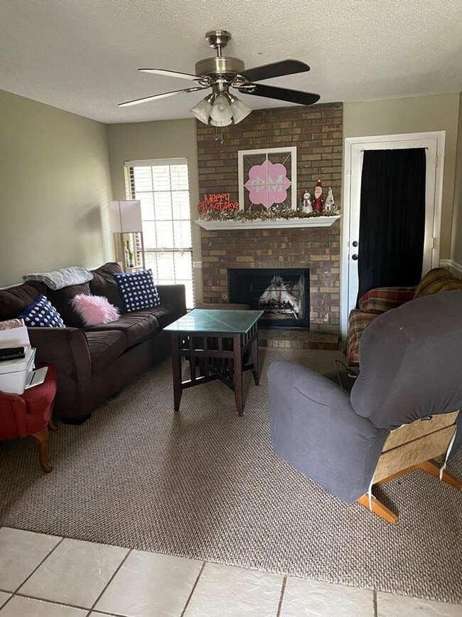 Building Photo - 126 Glenwood Ave