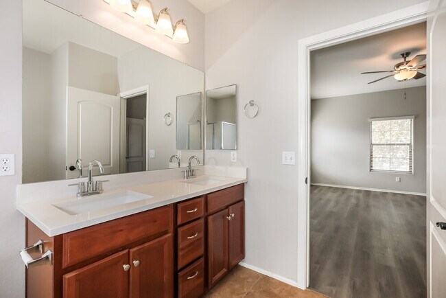 Building Photo - 30783 N Karen Ave