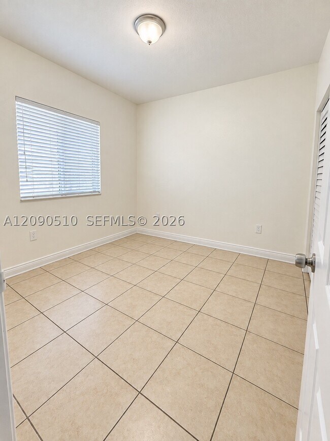 Building Photo - 26526 SW 138th Ave
