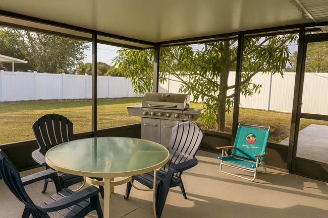 Building Photo - 6356 5th St Cir E