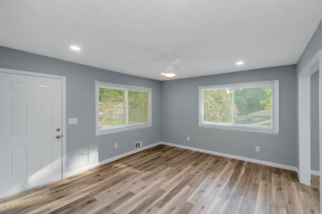 Building Photo - Your home awaits!