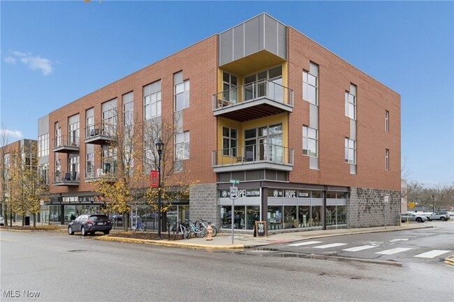 Building Photo - 55 E College St