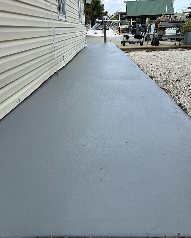 Building Photo - 343 Vaca Rd