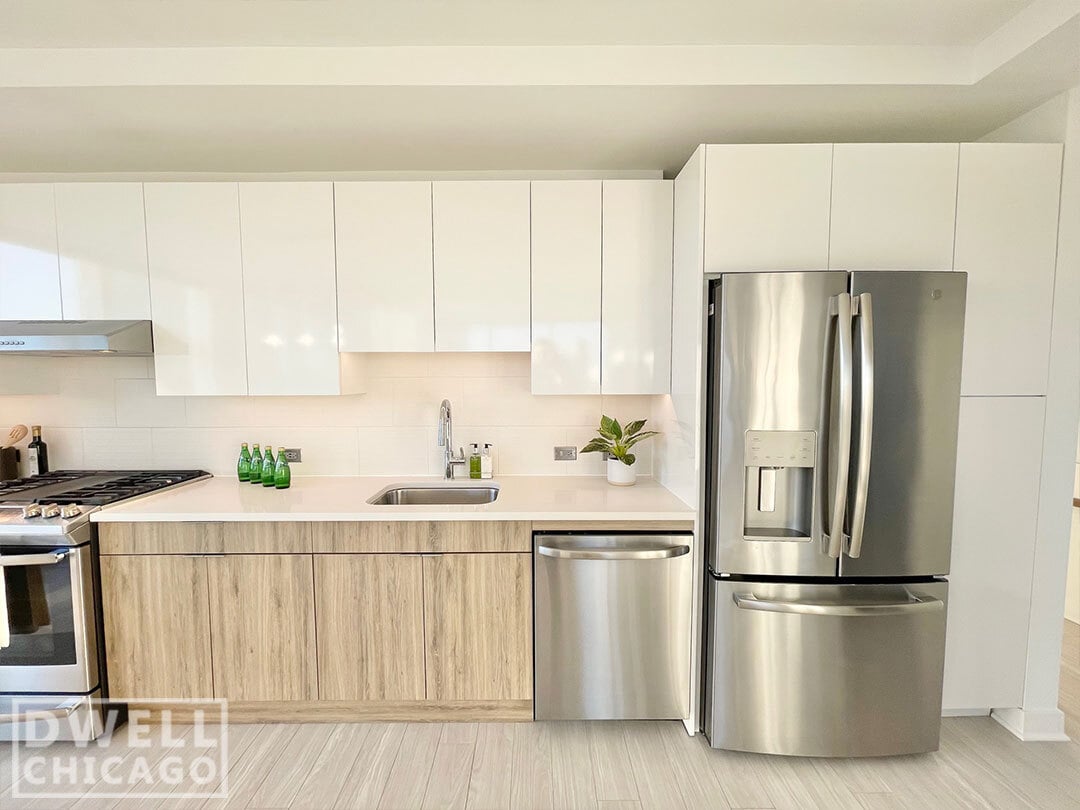 Building Photo - 2337 N Lincoln Ave