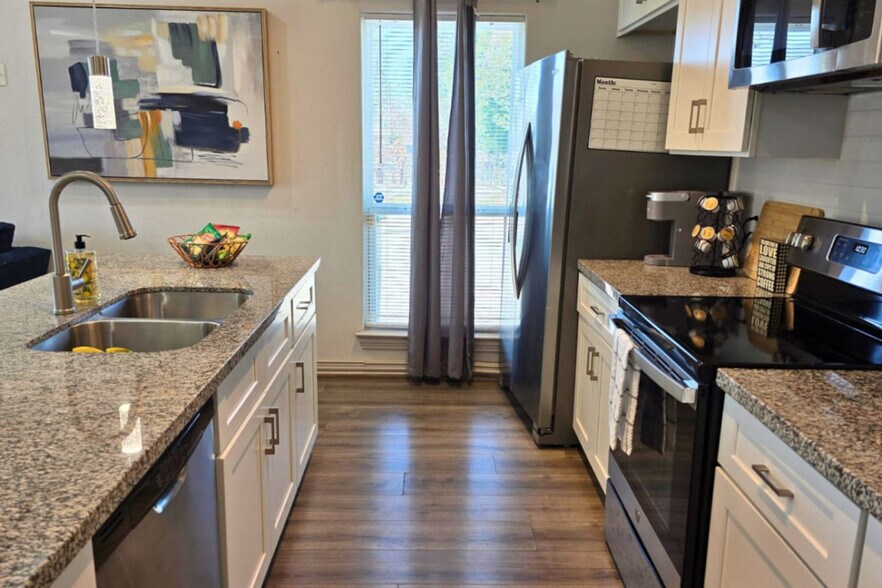 Building Photo - 2704 Sam Wilson St