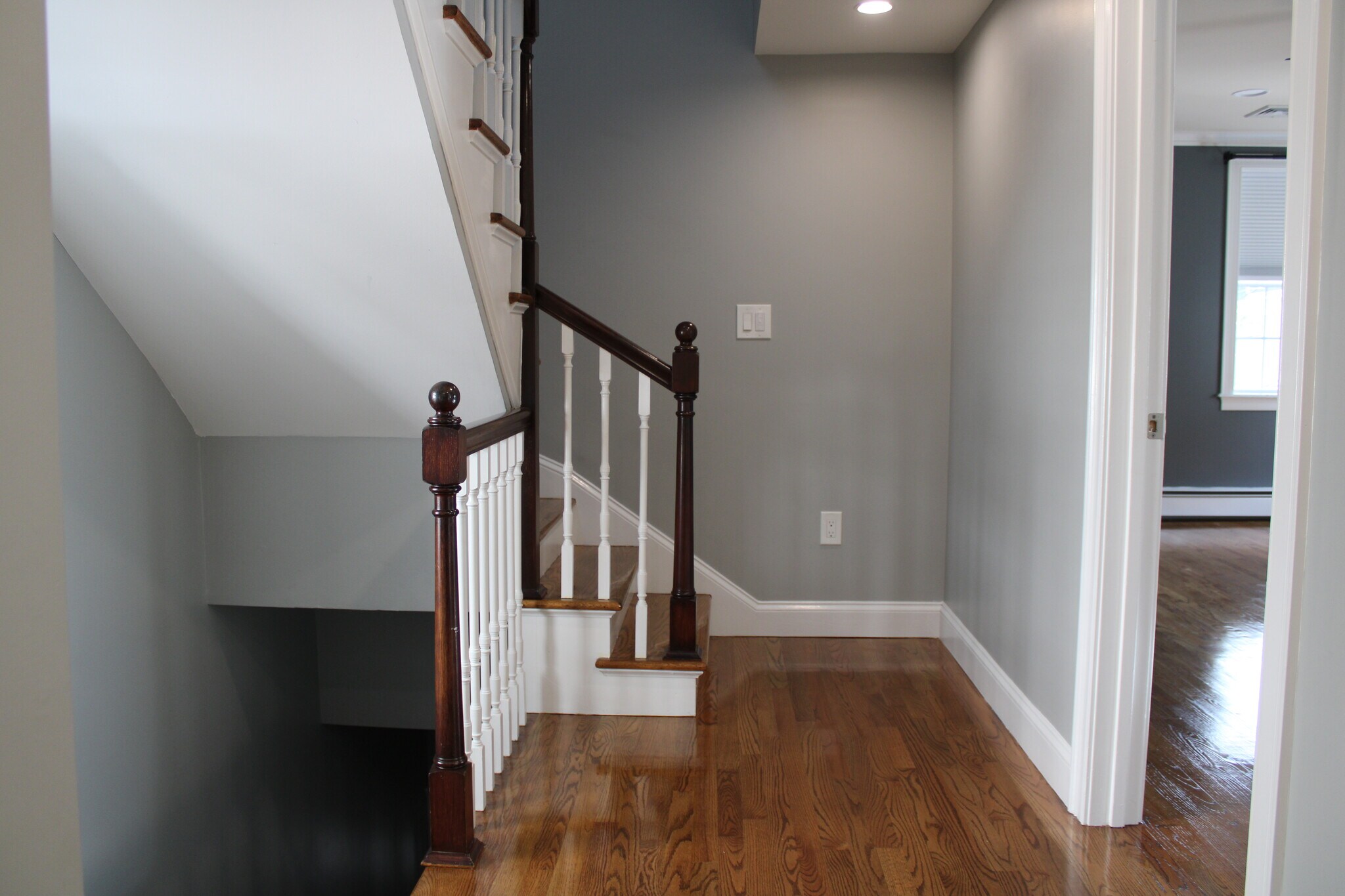 Building Photo - 33 Franklin St