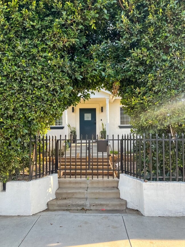 Building Photo - Open to 3 Month Short Term lease .Brand New Private Guest House for rent In Jefferson Park