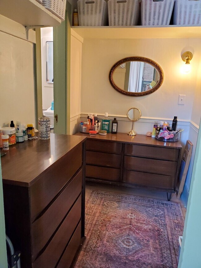 Building Photo - Laurel220 (KC-JF)