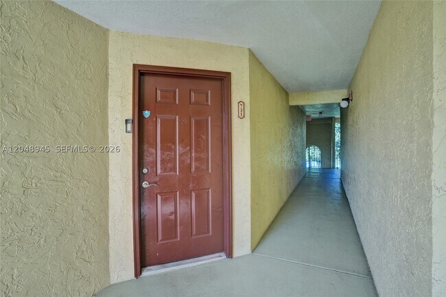 Building Photo - 12760 Vista Isles Dr