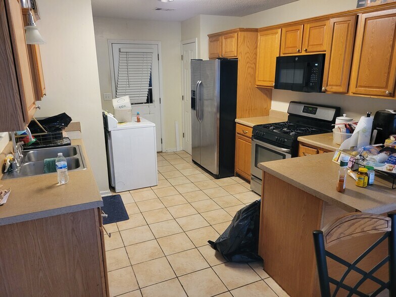 Building Photo - 134 Windwood Dr