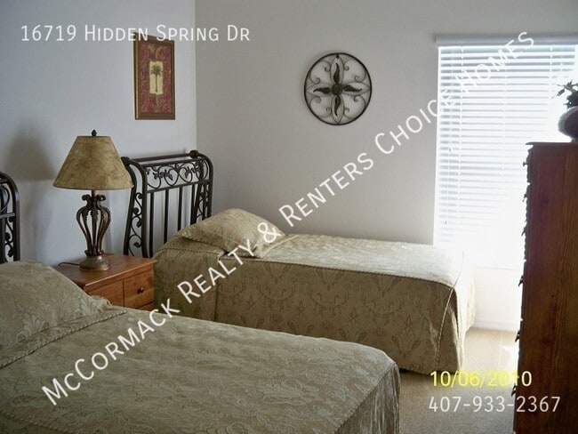 Building Photo - 16719 Hidden Spring Dr