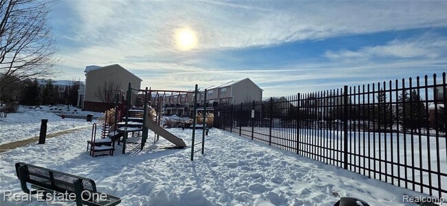 Building Photo - 27999 Middleton Dr