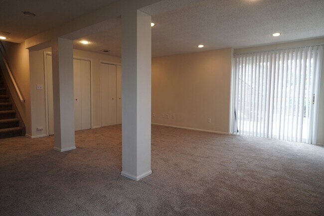 Building Photo - 2205 Parliament Dr