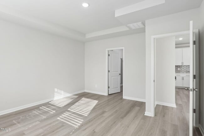 Building Photo - 283 White Birch Ln