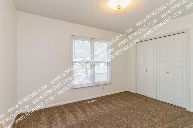 Building Photo - 2722 Park Ave