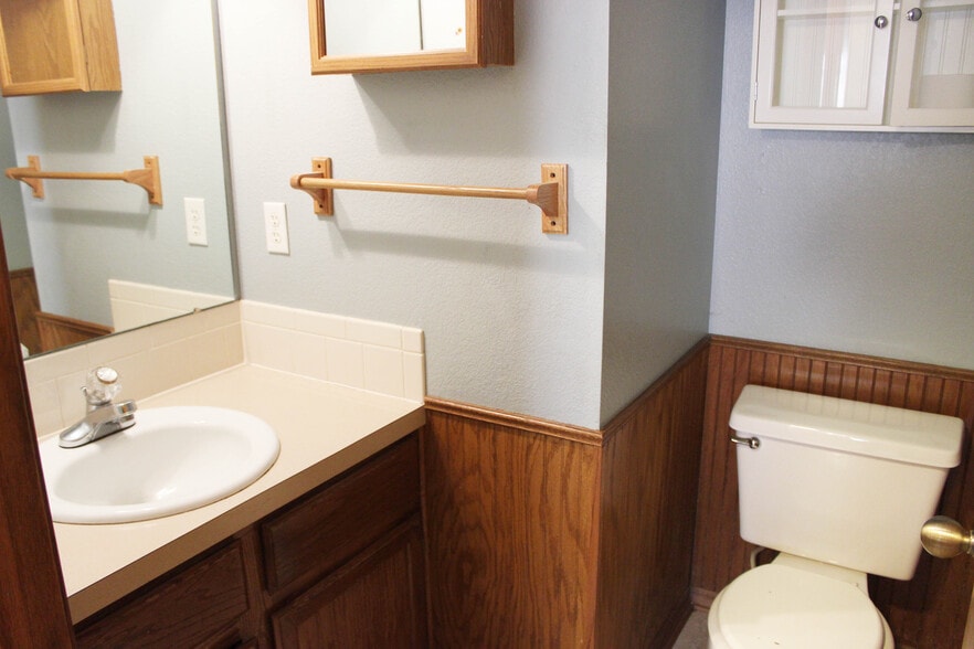 Main Floor Half Bathroom - 1025 Centennial Dr