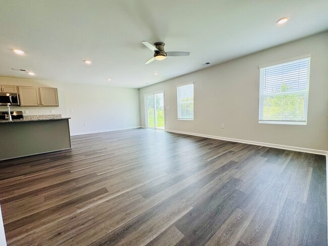 Building Photo - 809 Rivas Ct