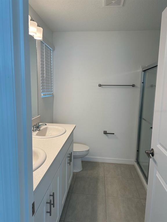 Building Photo - 2084 Viewfinder St