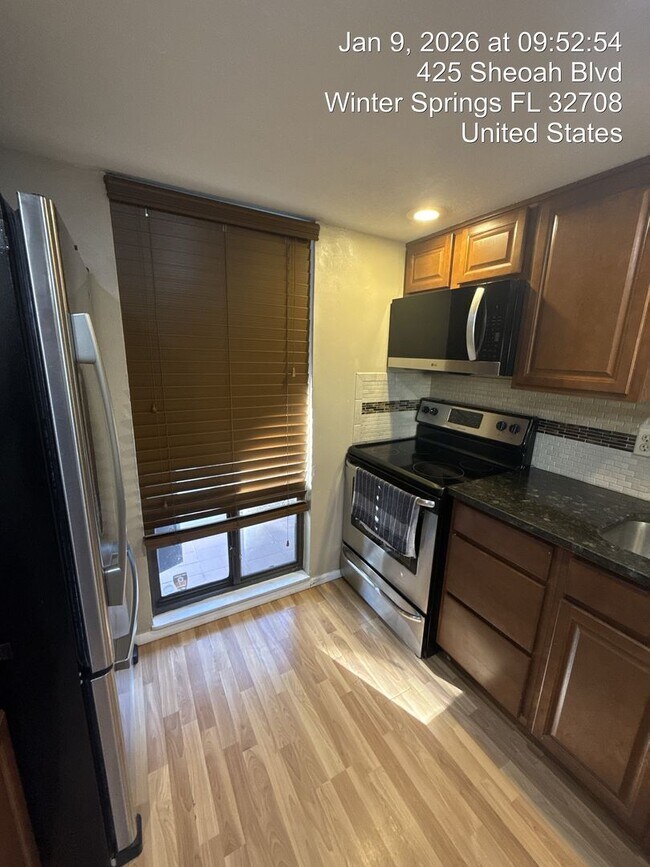 Building Photo - Winter Springs Gem: 2 BED 1.5 BATH Two-Story Condo with Amazing Amenities - (BAYTREE 4 CONDOS)