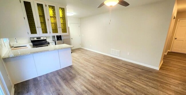 Building Photo - 401 Bethel Dr