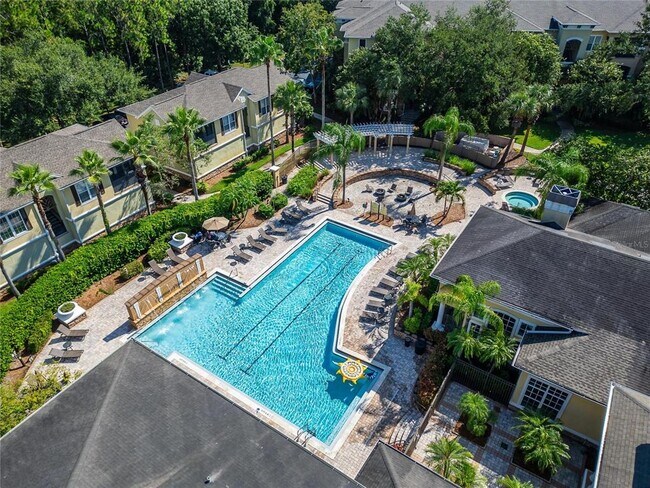 Building Photo - 9916 Courtney Palms Blvd