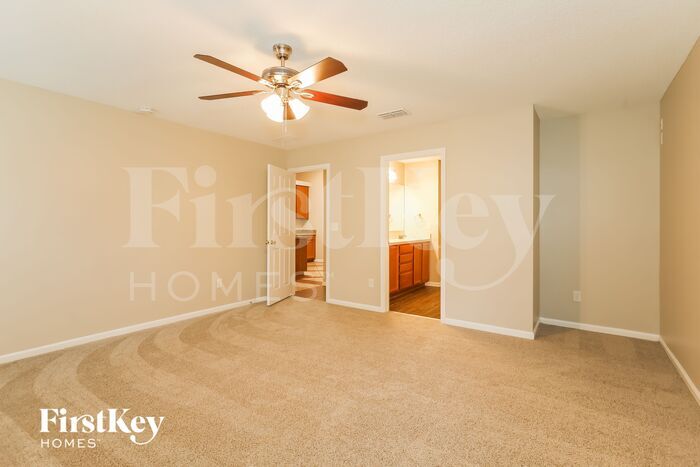 Building Photo - 2676 Westport Dr