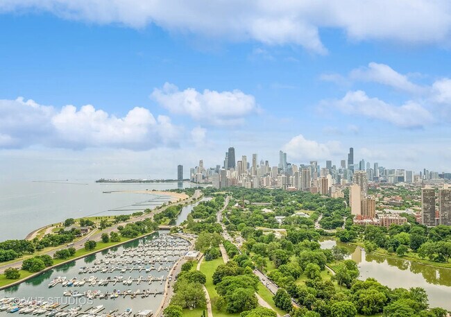 Building Photo - 2800 N Lake Shore Dr