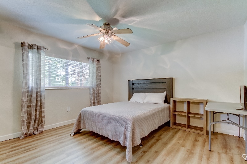 Building Photo - 4480 Overlook Dr NE