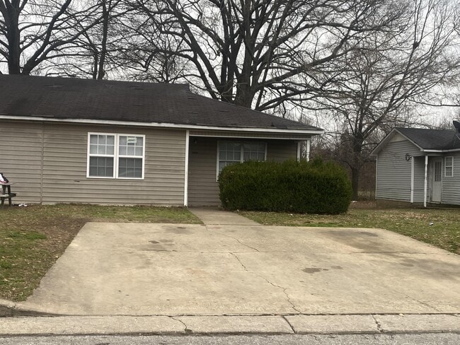 Building Photo - 1142 Ferrell St