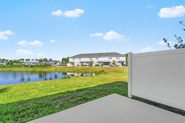 Building Photo - 15125 Cuzcorro Ct