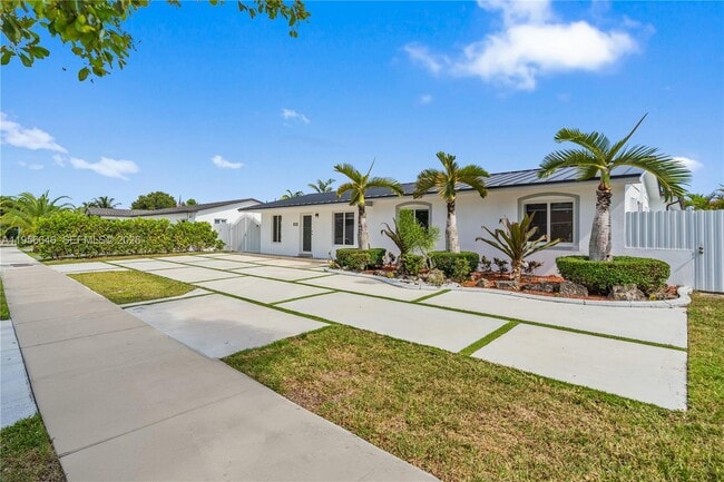 Building Photo - 5103 SW 128th Pl