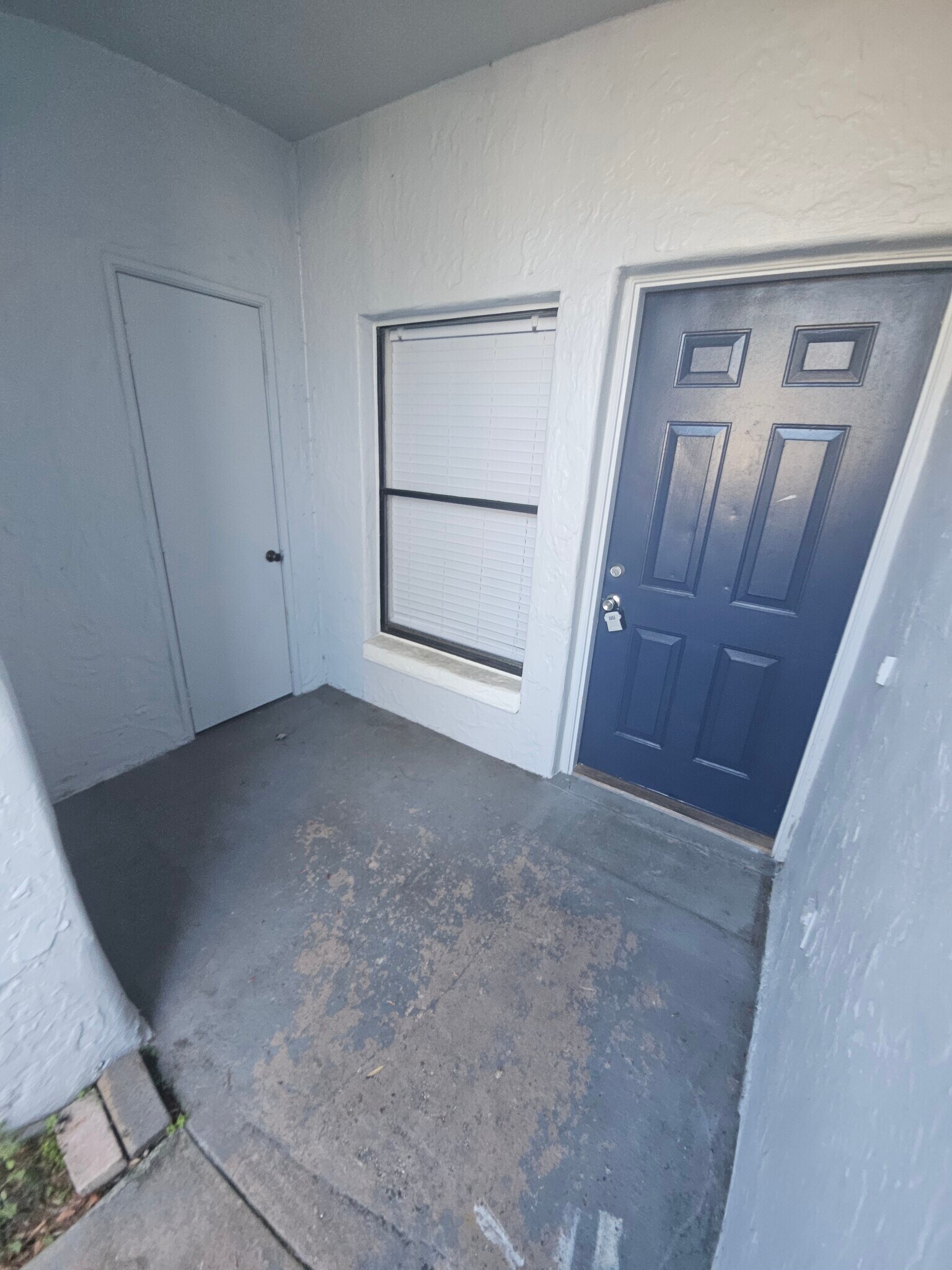 Building Photo - 4718 Chevy Pl