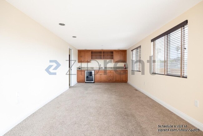 Building Photo - 1424 Thomas Ave