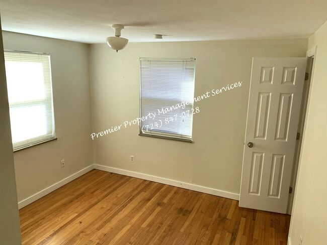 Building Photo - 8660 Winchester Dr